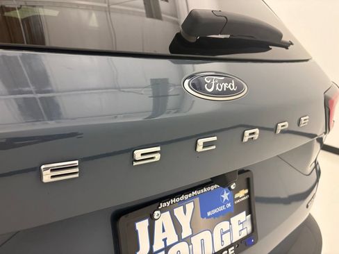 Used 2023 Ford Escape Active AWD/4WD image 22