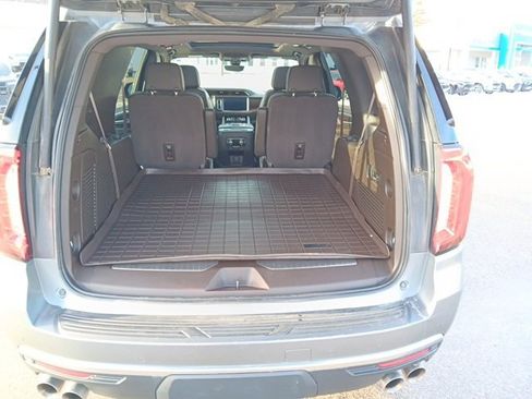 Used 2022 GMC Yukon Denali w/ Denali Premium Package image 27