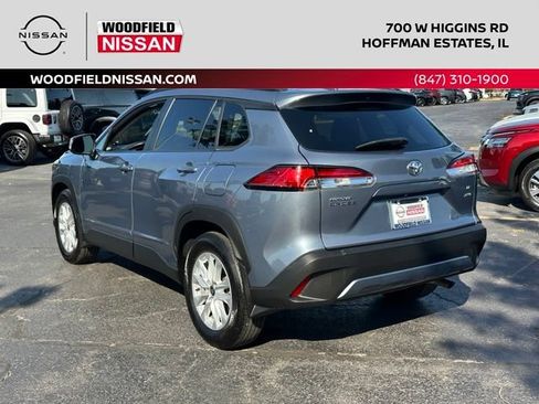 Used 2023 Toyota Corolla Cross LE AWD/4WD image 5