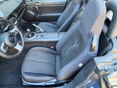 Used 2007 MAZDA MX-5 Miata Touring w/ Suspension Pkg RWD image 16