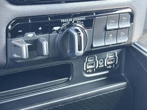 Used 2022 RAM 1500 Big Horn image 24
