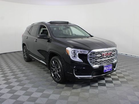 Used 2022 GMC Terrain Denali w/ Black Diamond Edition AWD/4WD image 31