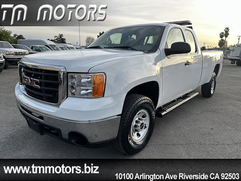 Used 2010 GMC Sierra 3500 W/T image 1