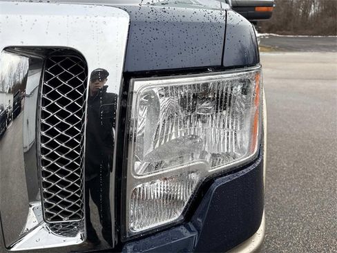 Used 2011 Ford F150 Lariat w/ Lariat Chrome Pkg image 10