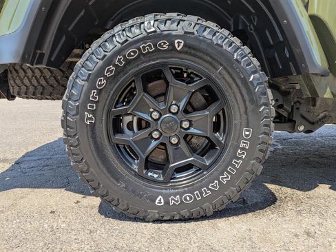 Used 2022 Jeep Gladiator Sport AWD/4WD image 47