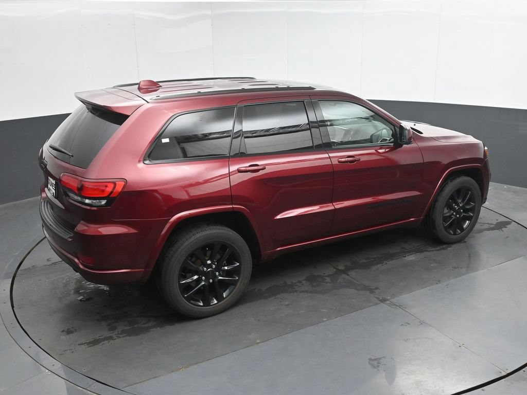 Used 2020 Jeep Grand Cherokee Altitude AWD/4WD image 32