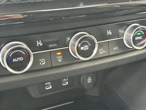 Certified 2025 Acura ADX AWD image 21