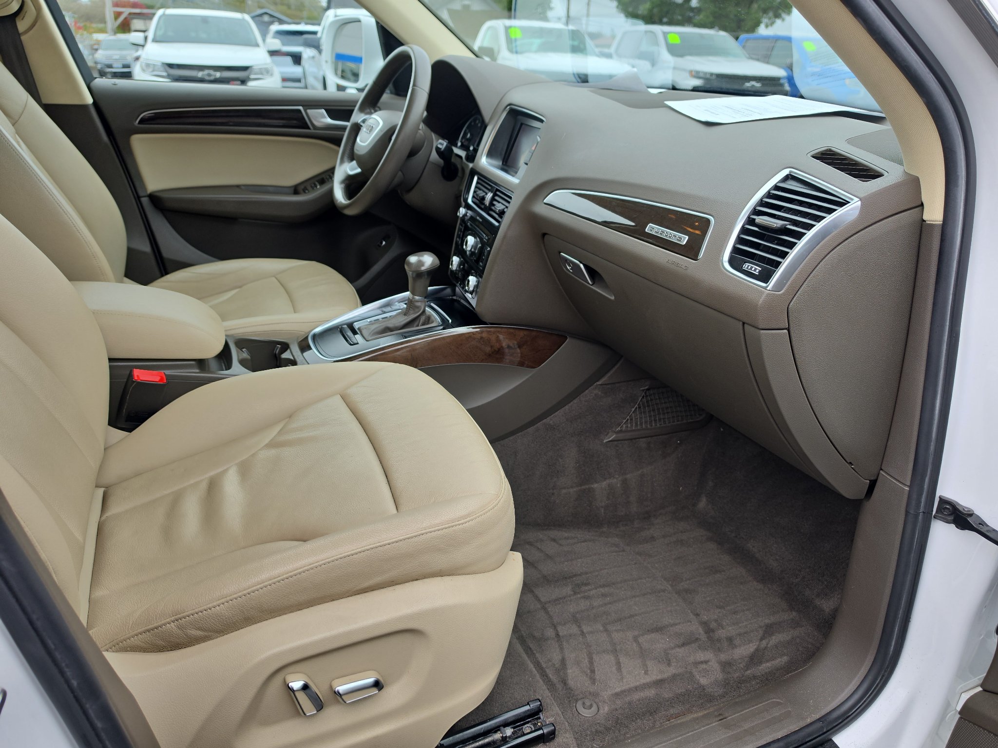 Used 2014 Audi Q5 2.0T Premium w/ Lighting Package AWD/4WD image 17