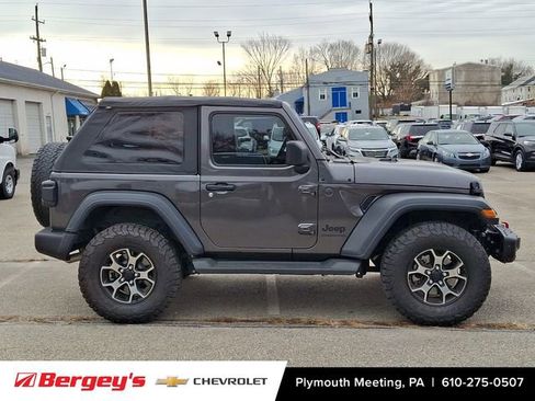 Used 2024 Jeep Wrangler Sport S image 9