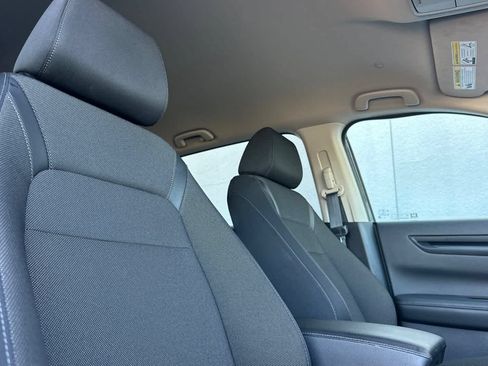 Used 2025 Honda CR-V LX image 18