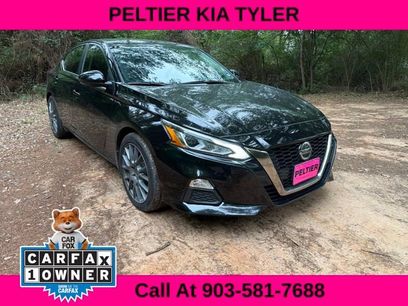 Used 2019 Nissan Altima 2.5 SR w/ SR Premium Package