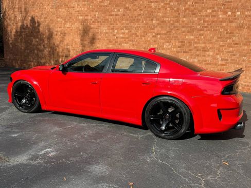 Used 2019 Dodge Charger Scat Pack image 6