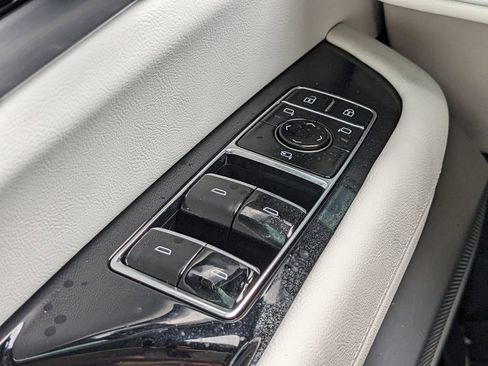 New 2026 Cadillac Vistiq Luxury w/ LPO, Floor Liner Package AWD/4WD image 30