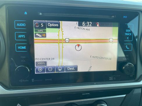 Used 2019 Toyota Tacoma SR5 RWD image 23