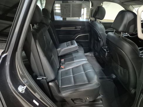 Used 2022 Kia Telluride EX w/ Towing Package FWD image 28