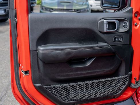 Used 2021 Jeep Wrangler Unlimited Sahara w/ Uconnect 4C Nav & Sound Group image 21