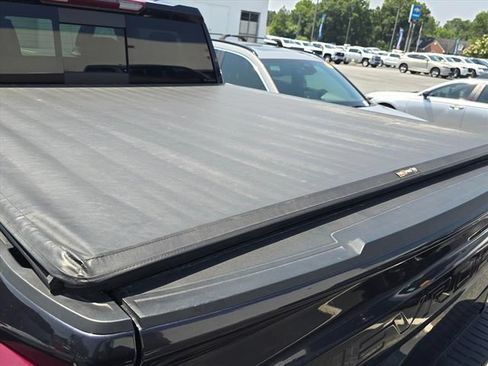 Used 2023 Chevrolet Silverado 1500 LT AWD/4WD image 18