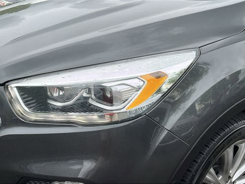 Used 2018 Ford Escape Titanium w/ Ford Safe & Smart Package AWD/4WD image 8