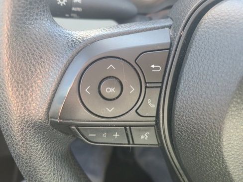 Used 2021 Toyota Corolla LE image 20