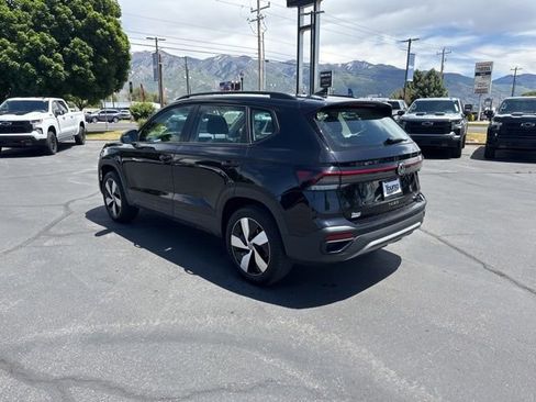Used 2025 Volkswagen Taos S AWD/4WD image 5