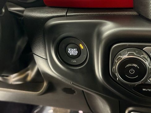 Used 2023 Jeep Gladiator Rubicon image 22