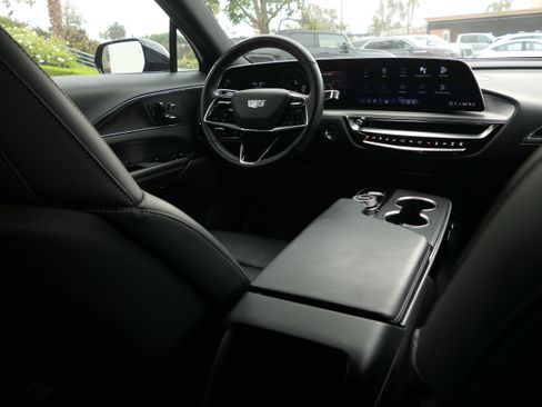 Certified 2024 Cadillac Lyriq Sport AWD/4WD image 26