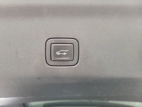 Used 2023 Chevrolet Tahoe LT AWD/4WD image 11
