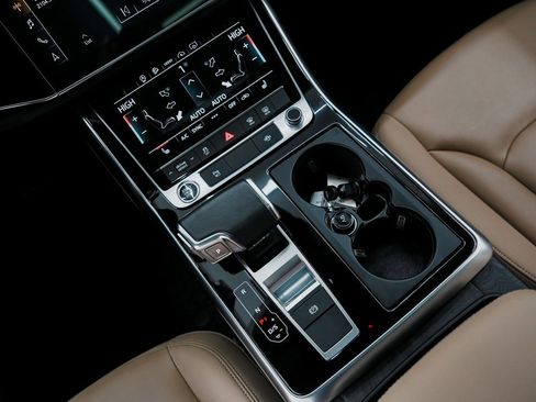 Used 2023 Audi Q8 Premium w/ Convenience Package image 29