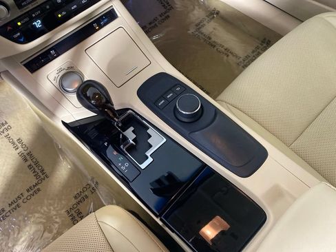 Used 2015 Lexus ES 350 w/ Premium Package FWD image 23