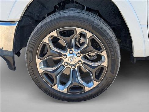 Used 2022 RAM 1500 Limited w/ Trailer Tow Group image 10