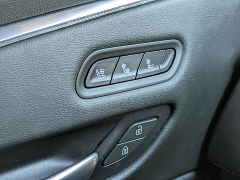 Used 2021 Cadillac Escalade Sport w/ Heavy-Duty Trailer Package image 21