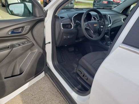 Used 2021 Chevrolet Equinox LT image 17