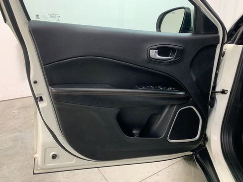 Used 2019 Jeep Compass Limited image 7