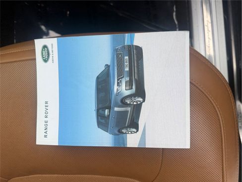 Used 2019 Land Rover Range Rover Autobiography image 37