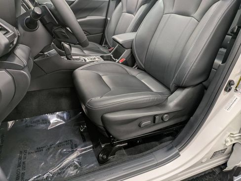 Used 2022 Subaru Forester Touring AWD/4WD image 11