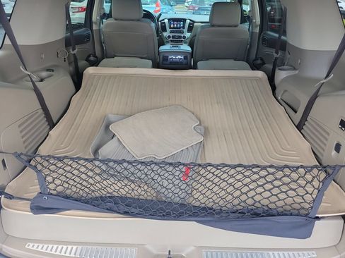 Used 2020 GMC Yukon SLT w/ Premium Edition RWD image 8
