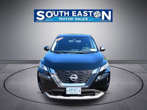 Used 2023 Nissan Rogue S AWD/4WD image 3