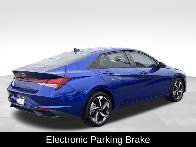 Used 2023 Hyundai Elantra SEL w/ Convenience Package FWD image 7