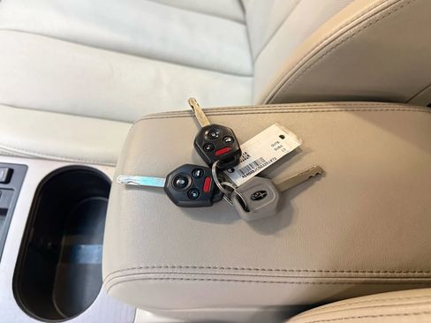 Used 2013 Subaru Outback 2.5i Limited image 20