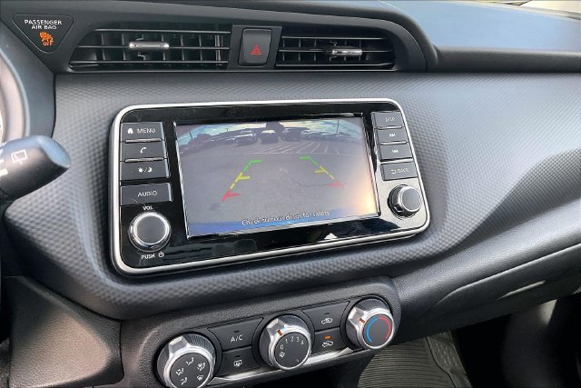 Used 2023 Nissan Kicks S FWD image 18