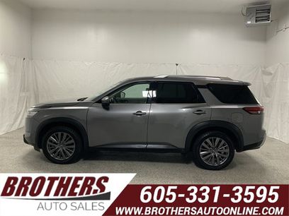 Used 2022 Nissan Pathfinder SL w/ SL Premium Package