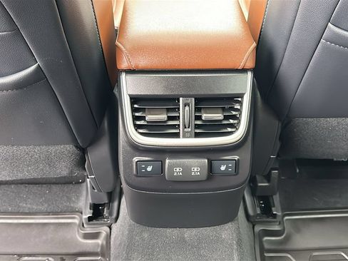 Used 2022 Subaru Outback Touring XT AWD/4WD image 31