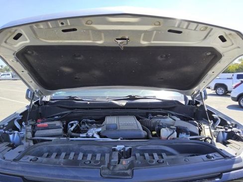 Used 2022 Chevrolet Silverado 1500 LT Trail Boss w/ LT Trail Boss Premium Package AWD/4WD image 12