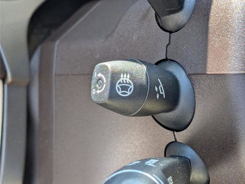 Used 2017 Mercedes-Benz GLS 450 4MATIC image 25