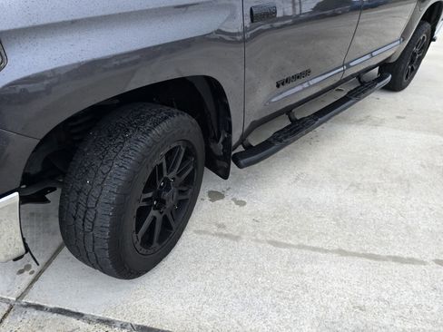 Used 2019 Toyota Tundra SR5 w/ SR5 Upgrade Package AWD/4WD image 9