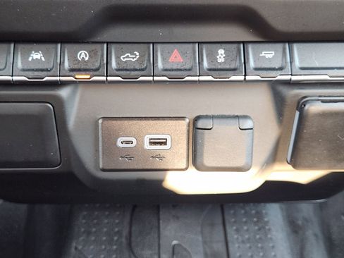 Used 2024 Chevrolet Silverado 1500 Custom w/ Dark Appearance Package image 22