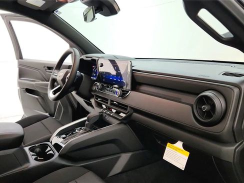 New 2026 Chevrolet Colorado W/T AWD/4WD image 35