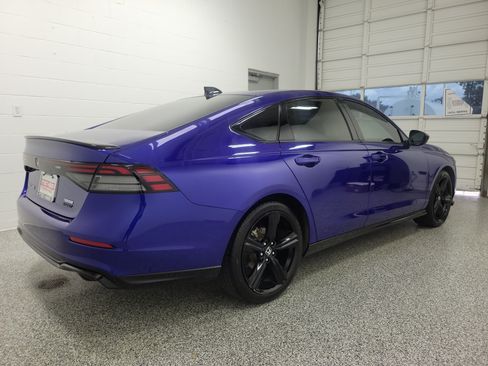 Used 2024 Honda Accord Sport image 3