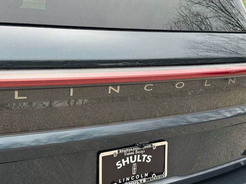New 2025 Lincoln Navigator Reserve AWD/4WD image 29