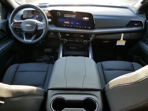 New 2026 Chevrolet Suburban LT w/ Comfort Package image 6